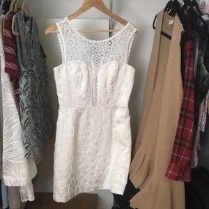Lilly Pulitzer Size 6 Beautiful White Dress
